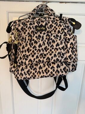 NWOT - Itzy Ritzy Dream Convertible Leopard Diaper Bag